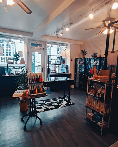 Vue intérieur de la coutellerie, La Coutel'Rie à Auray